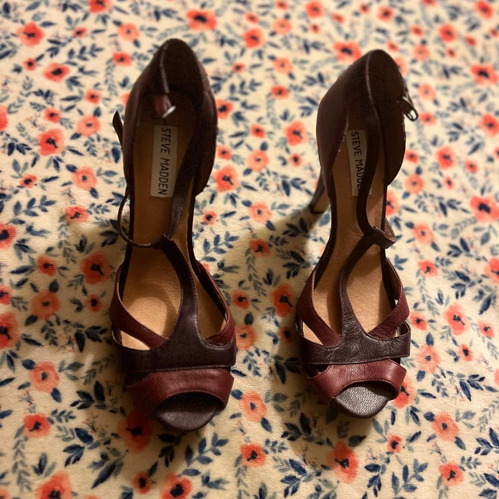 Steve Madden 7.5 R Size heels 👠